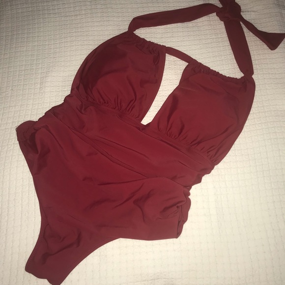 Cupshe XL One Piece Halter Bathing Suit - Picture 3 of 8